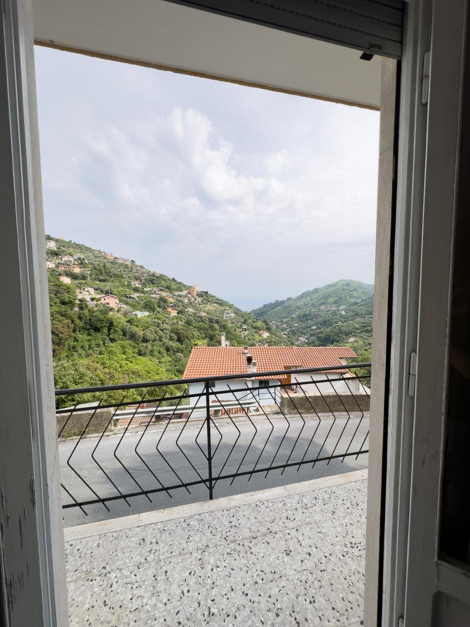 Apartamento Sanremo Mare E Relax - Affittasi "Casa Illiade" Con Parcheggio Libero, Terrazza E Wi-Fi Exterior foto